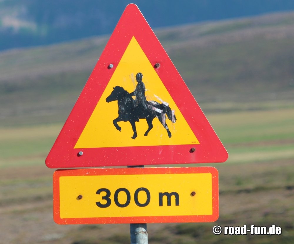 Gefahrenschild Island - Reiter