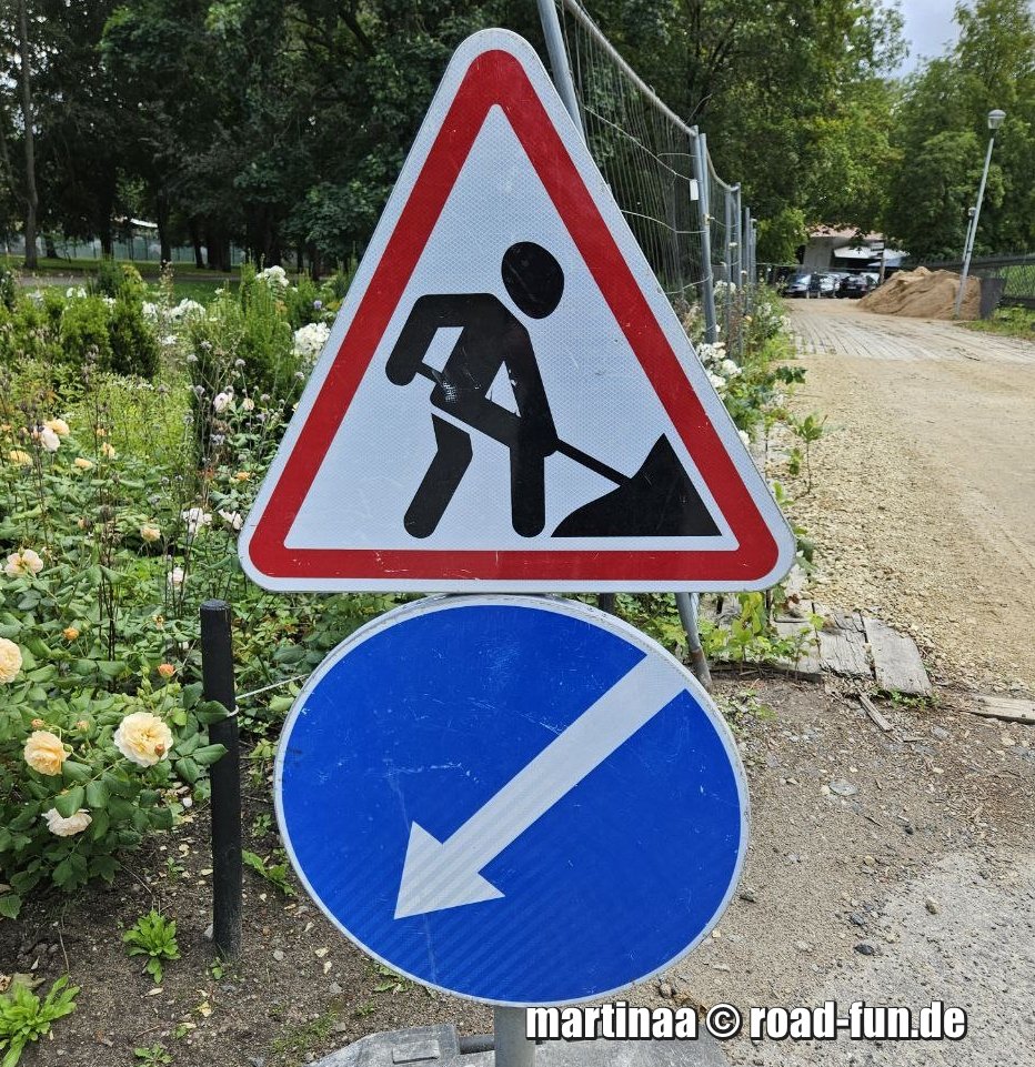 Gefahrenschild Litauen - Baustelle