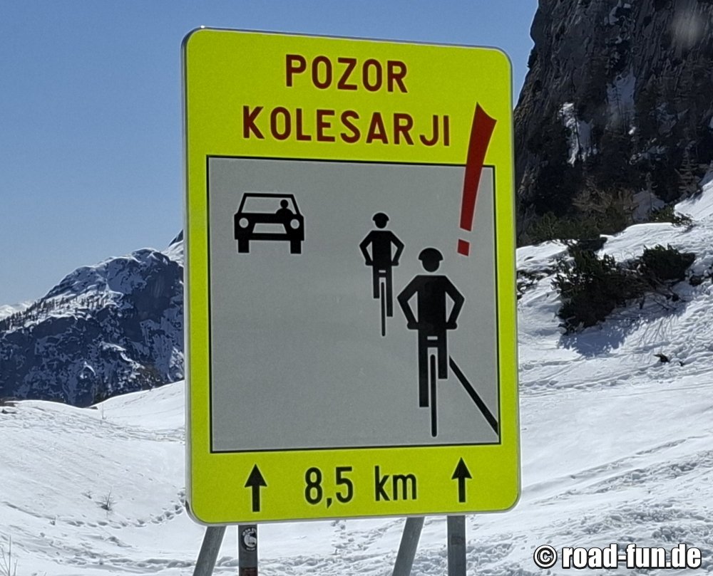 Gefahrenschild Slowenien - Radfahrer