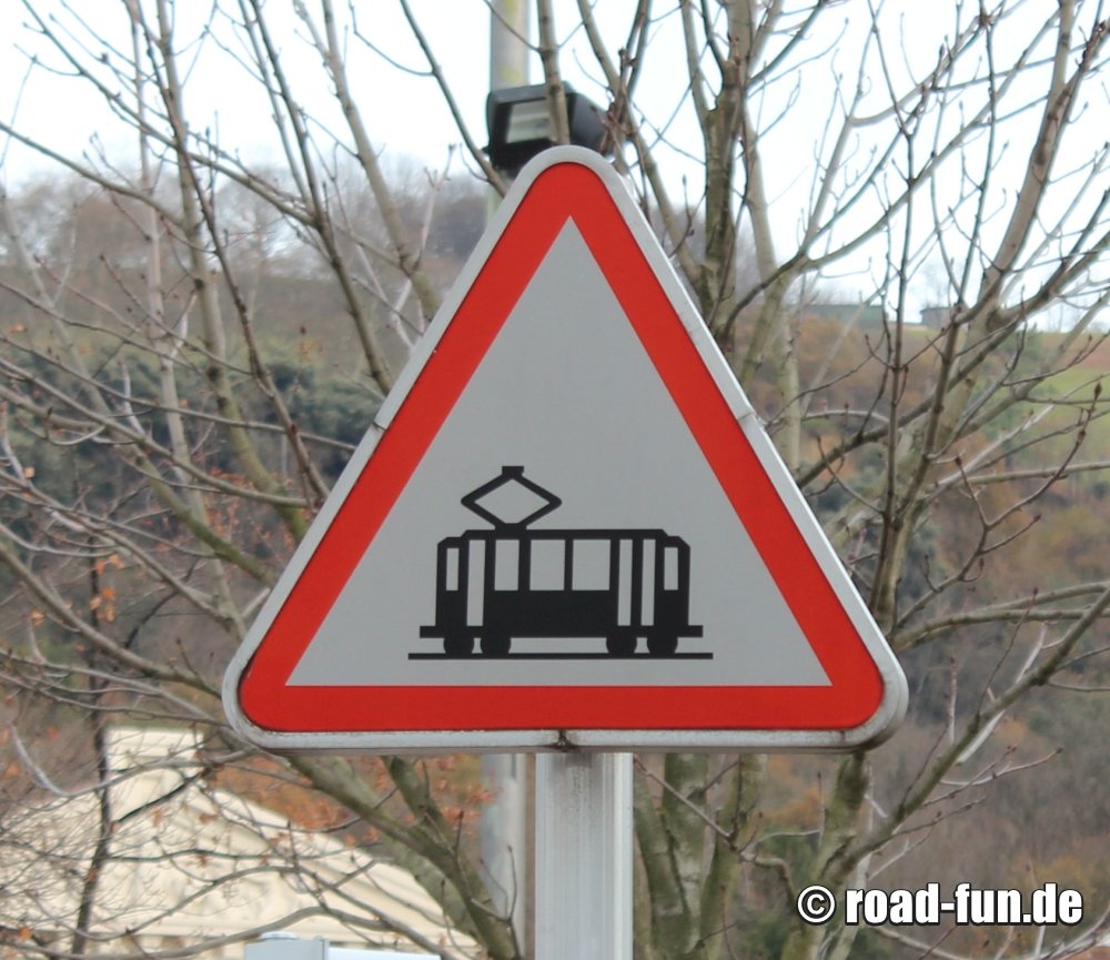 Gefahrenschild Spanien - Straßenbahn