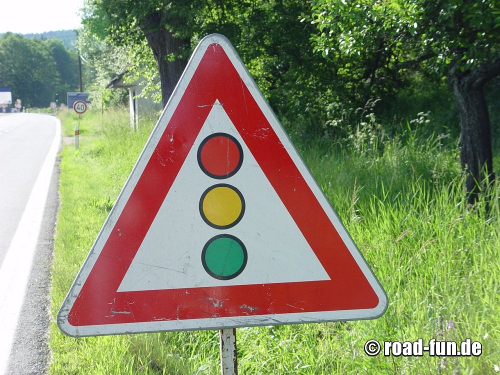 Gefahrenschild Tschechien - Ampel