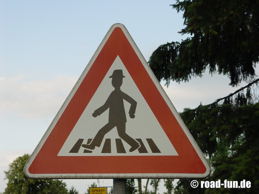 Gefahrenschild Tschechien - Zebrastreifen