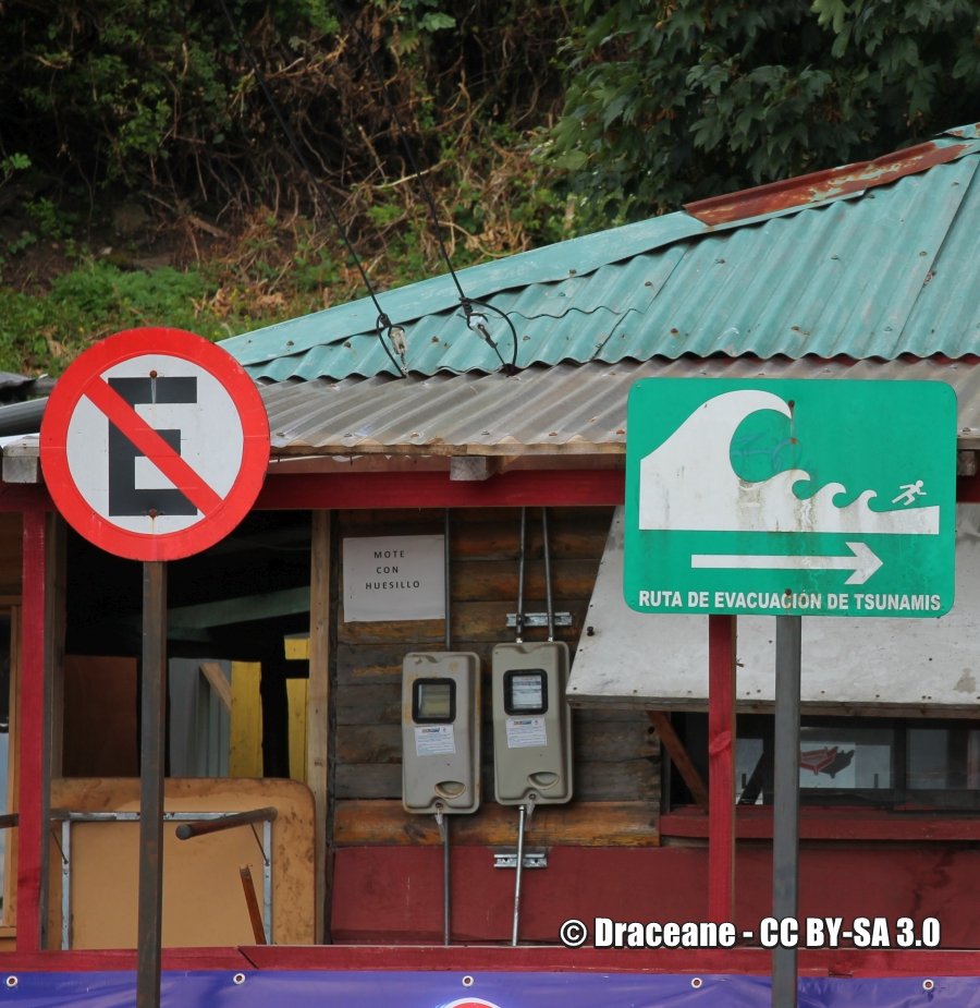 Hinweisschild Chile - Tsunami Fluchtweg