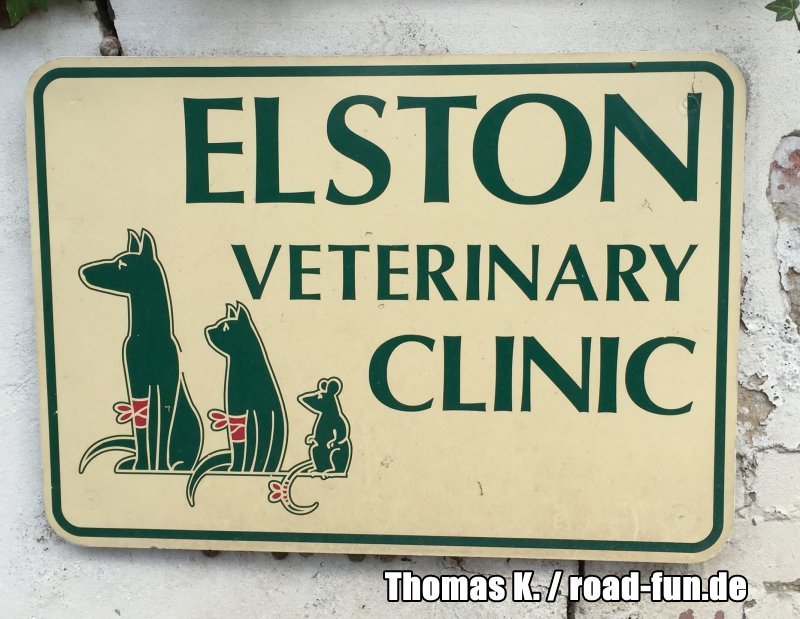 Hinweisschild England - Tierklinik