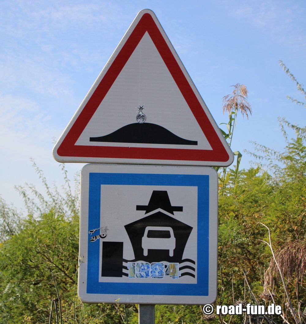 Hinweisschild Frankreich - Autofähre
