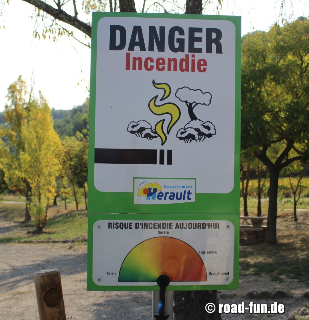 Hinweisschild Frankreich - Brandgefahr