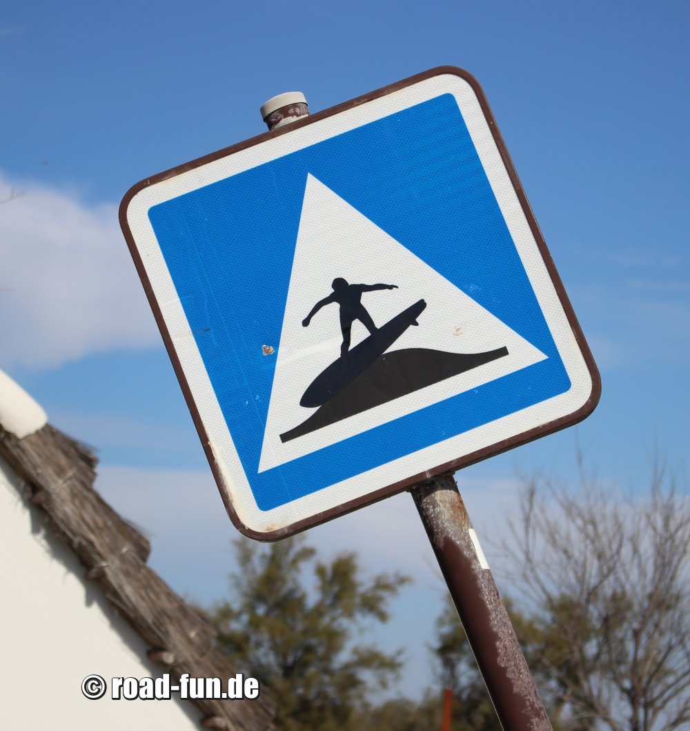 Hinweisschild Frankreich - Bremsschwelle