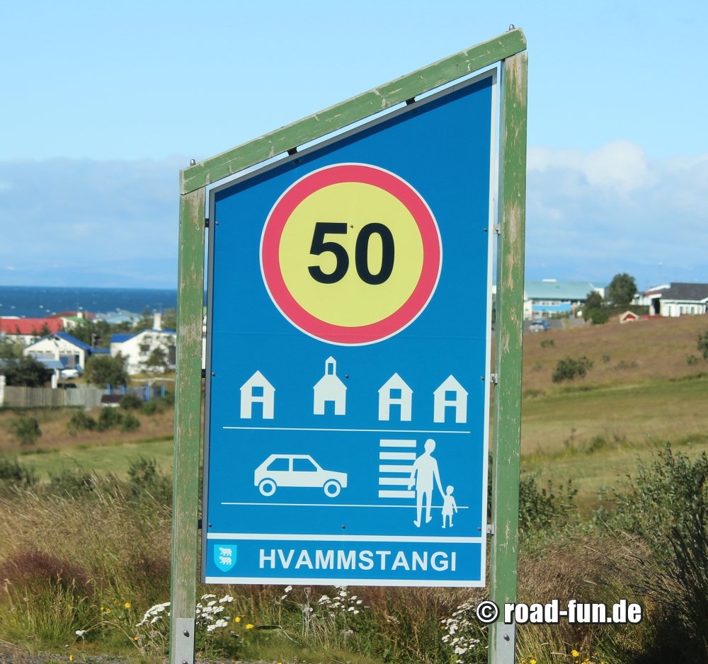 Hinweisschild Island - Ortsschild