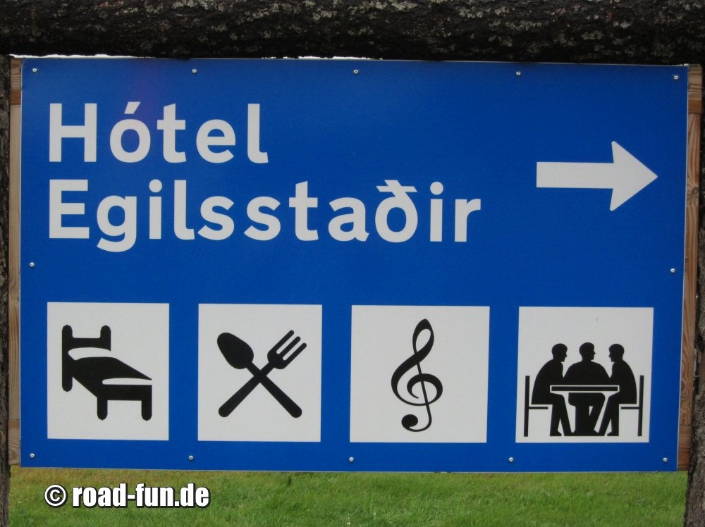 Hinweisschild Island - Tourist Informationen