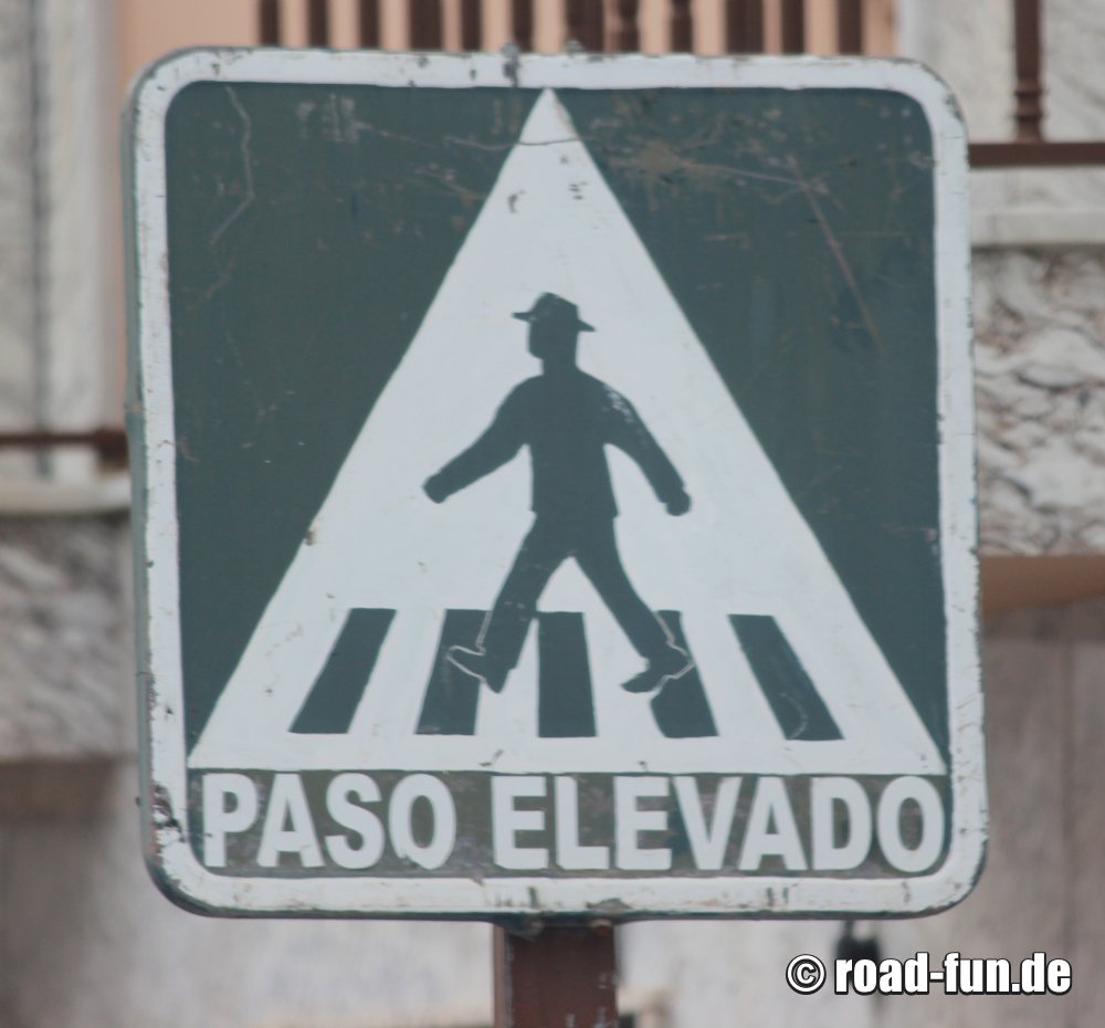 Hinweisschild Spanien - Fussgängerüberweg