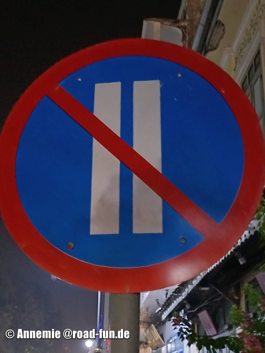 Parkverbotsschild Laos - Parken an geraden Tagen verboten