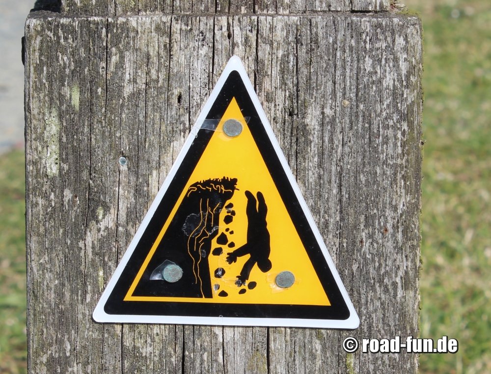 Warningsign Wales - Absturzgefahr