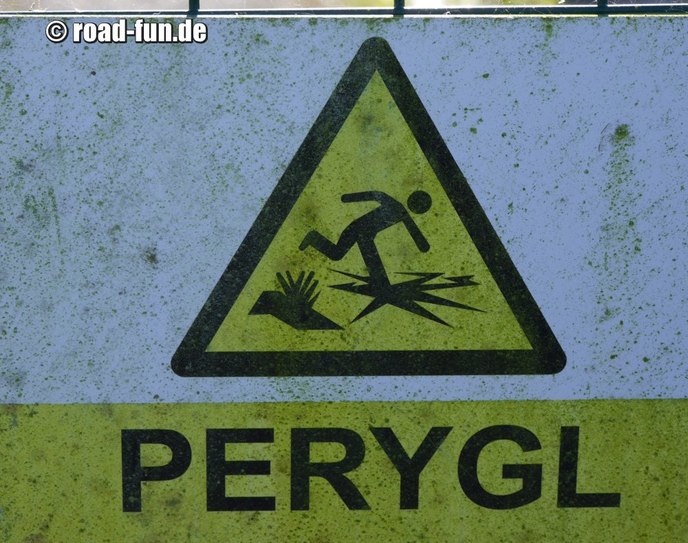 Warningsign Wales - Rutschgefahr