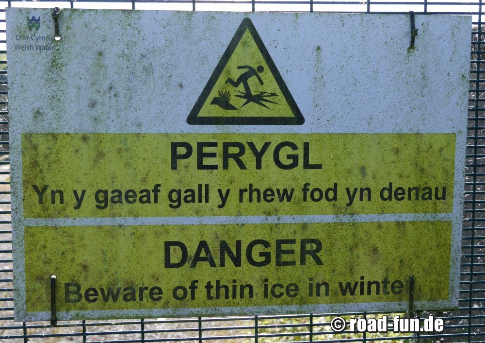 Warningsign Wales - Rutschgefahr