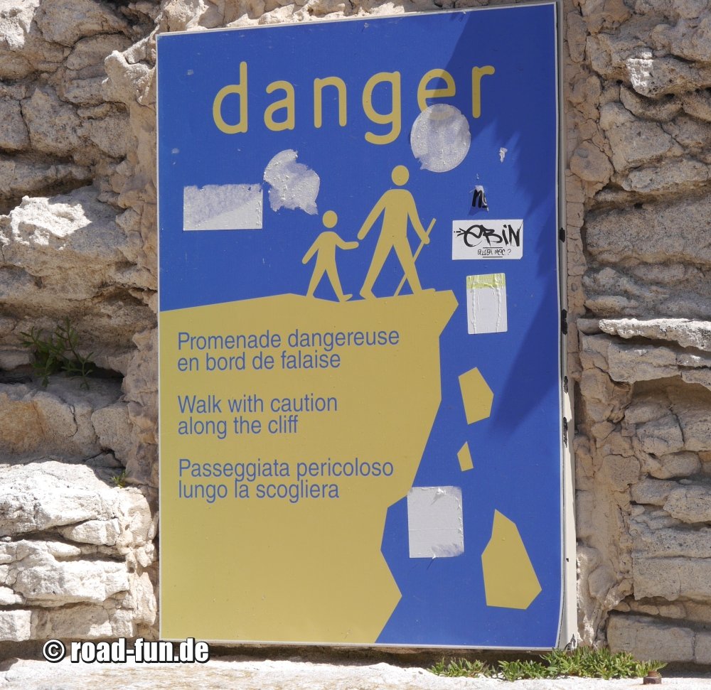 Warnschild Korsika - Gefährliche Klippen