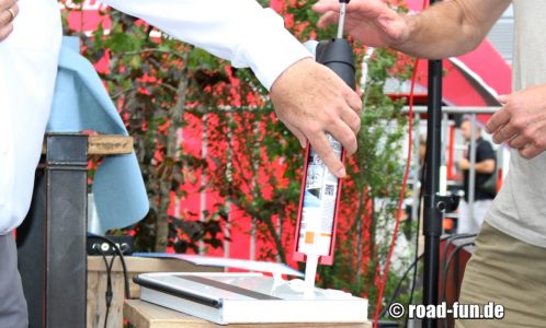 Der richtige Winkel für die Klebepistole