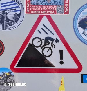 Gefahrenschild Andorra - Steile Talfahrt