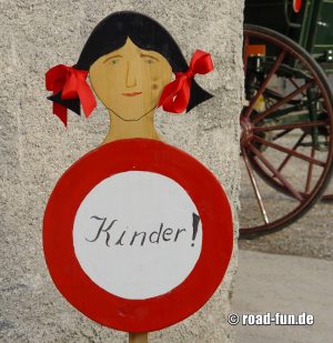 Gefahrenschild Deutschland - Kinder