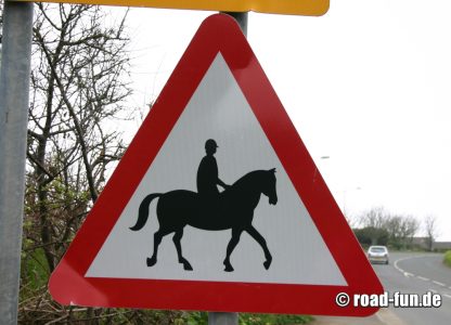 Gefahrenschild England - Reiter