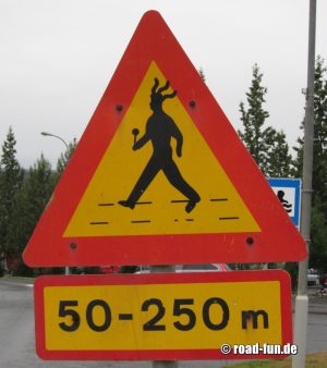 Gefahrenschild Island - Fußgängerüberweg