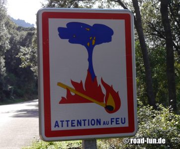 Gefahrenschild Korsika - Waldbrandgefahr