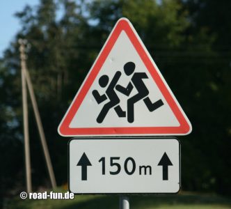 Gefahrenschild Litauen - Kinder