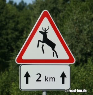 Gefahrenschild Litauen - Wildwechsel