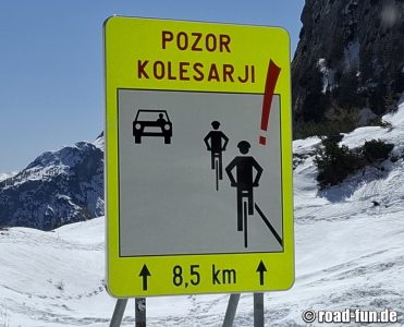Gefahrenschild Slowenien - Radfahrer