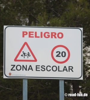 Gefahrenschild Spanien - Schule