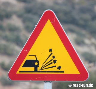 Gefahrenschild Spanien - Splitt