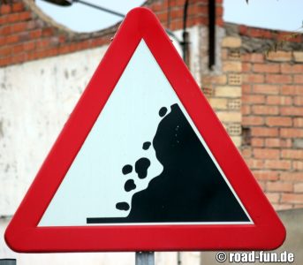 Gefahrenschild Spanien - Steinschlag