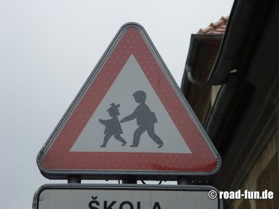 Gefahrenschild Tschechien - Schulkinder 