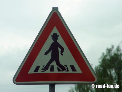 Gefahrenschild Tschechien - Zebrastreifen  