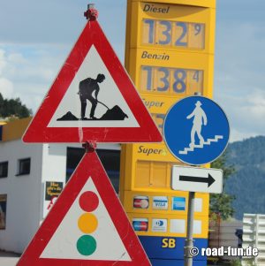 Gefahrenschild Österreich - Baustelle