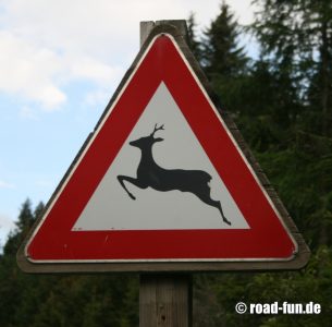 Gefahrenschild Österreich - Wildwechsel 2