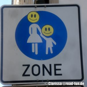 Hinweisschild Deutschland - Fussgängerzone