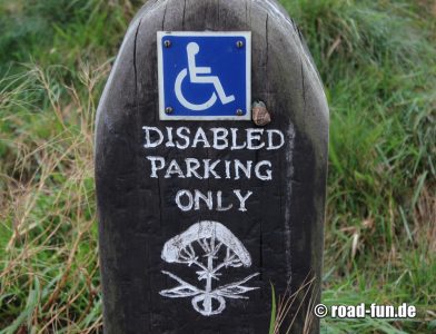 Hinweisschild England - Behindertenparkplatz