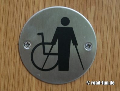 Hinweisschild England - Behindertentoilette