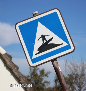 Hinweisschild Frankreich - Bremsschwelle