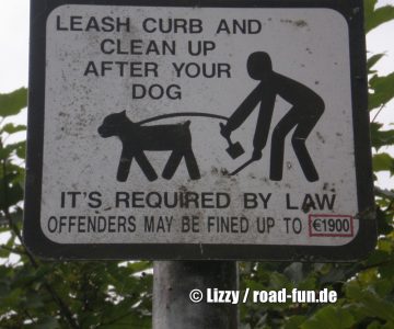 Hinweisschild Irlad - Clean up after your dog