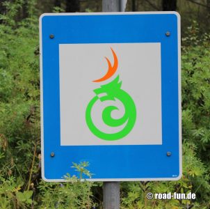 Hinweisschild Island - Dragon Route