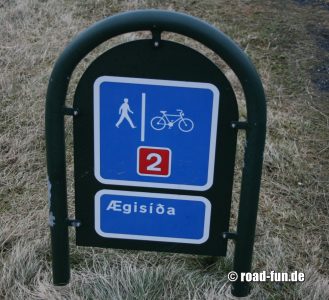 Hinweisschild Island - Route 2