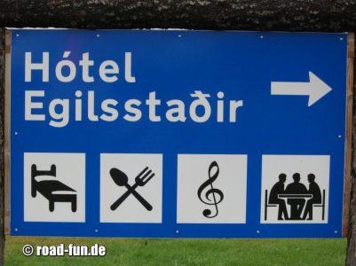Hinweisschild Island - Tourist Informationen       