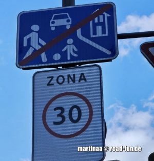 Hinweisschild Litauen - Wohngebiet Ende