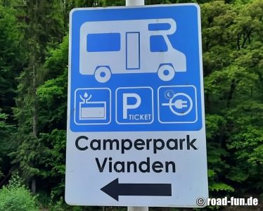 Hinweisschild Luxemburg - Camping Info