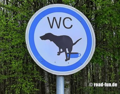 Hinweisschild Luxemburg - Hunde Klo Areal