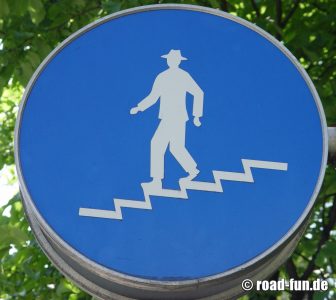 Hinweisschild Schweiz - Fussgänger Unterführung