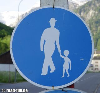 Hinweisschild Schweiz - Fussweg