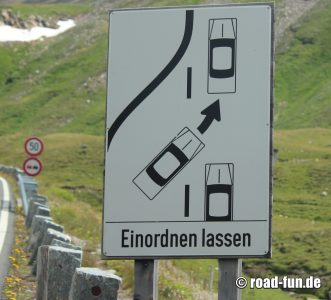Hinweisschild Österreich - Einordnen lassen