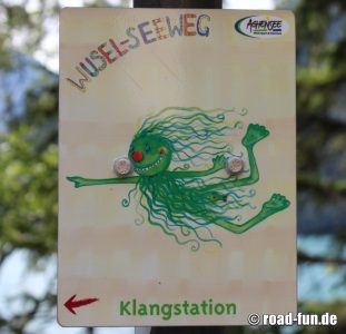 Hinweisschild Österreich - Wegweiser Wuselweg